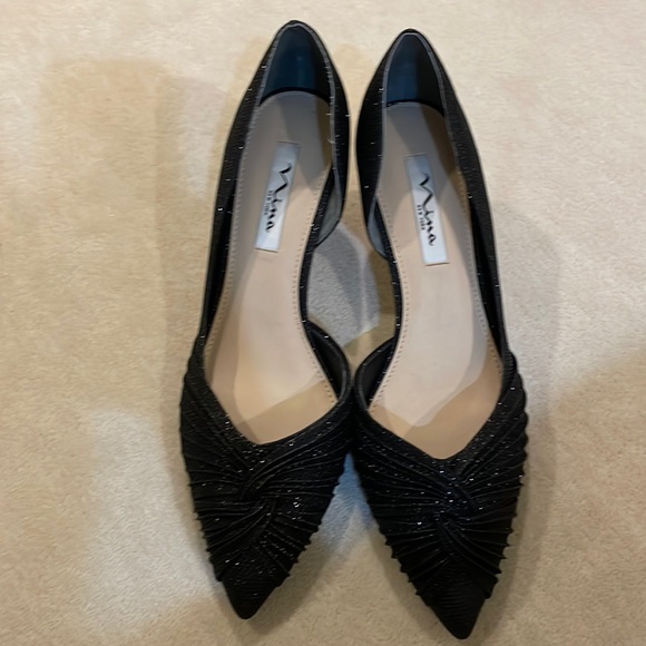 NEW Nina Taylie Black Sparkle Pointy Toe low heel pump in size 10 - Picture 1 of 6